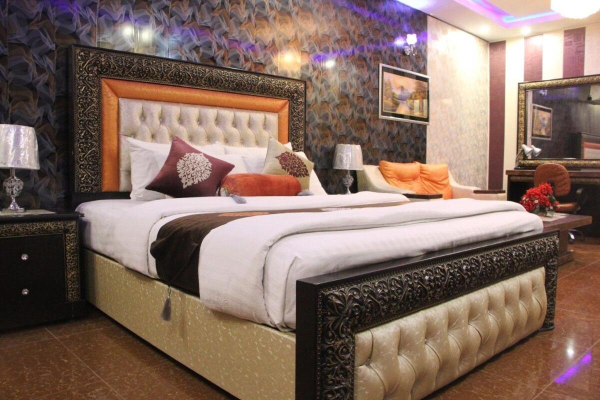 Hotel The Leschanze Lahore Exterior foto